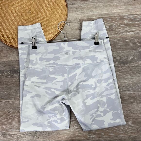 Lululemon‎ Wunder under leggings high Rise incognito camo - Picture 5 of 9